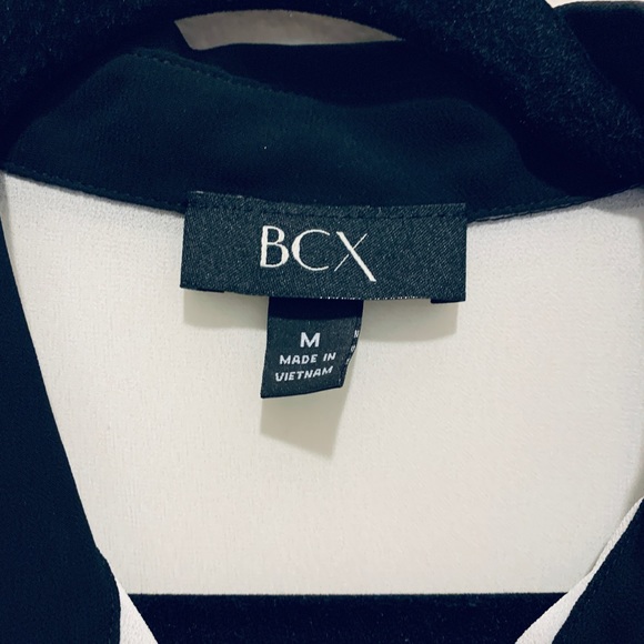 Black and white sleeveless top - Picture 3 of 6